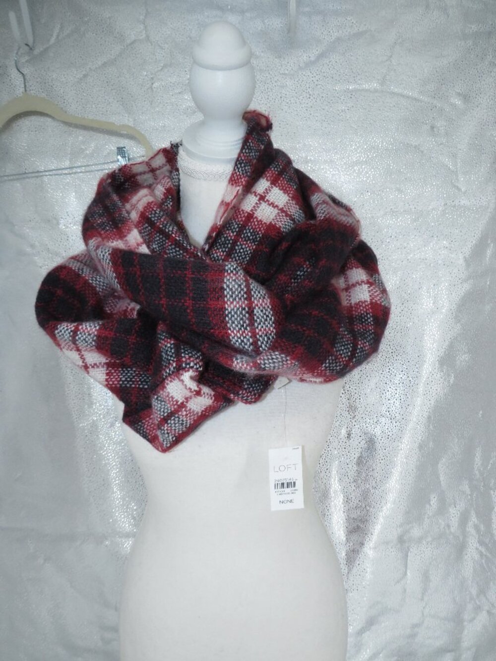 LOFT Plaid Infinity Scarf Red Black White OS NWT Tartan Check Loop Winter Access